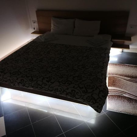Restoran Filipovic Hotel Nova Varoš Buitenkant foto