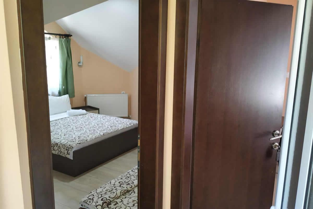 Restoran Filipovic Hotel Nova Varoš Buitenkant foto