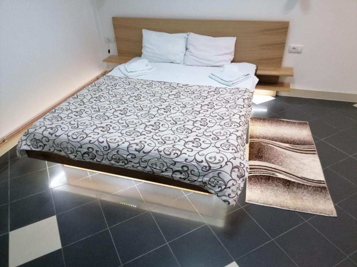 Restoran Filipovic Hotel Nova Varoš Buitenkant foto