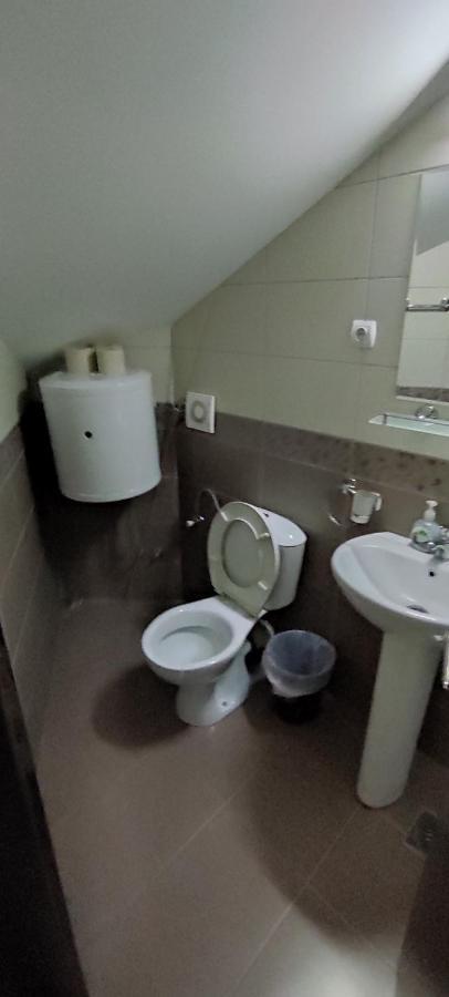 Restoran Filipovic Hotel Nova Varoš Buitenkant foto
