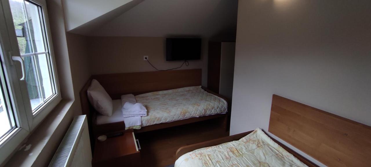 Restoran Filipovic Hotel Nova Varoš Buitenkant foto