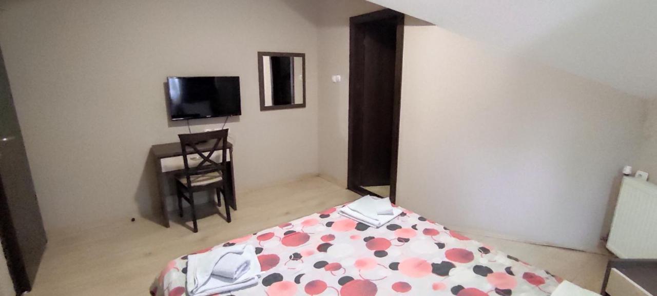 Restoran Filipovic Hotel Nova Varoš Buitenkant foto