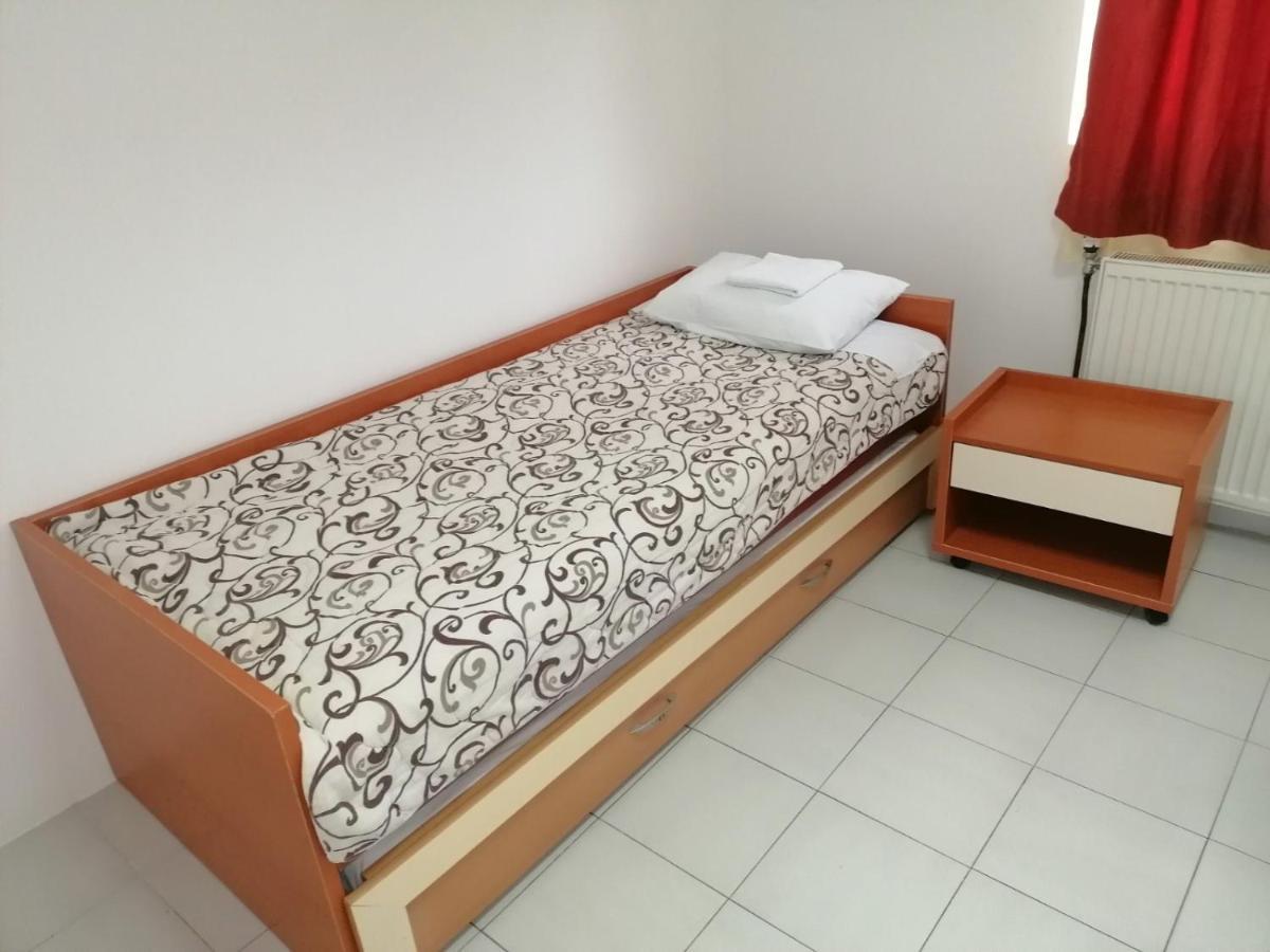 Restoran Filipovic Hotel Nova Varoš Buitenkant foto